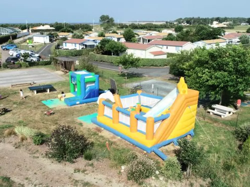 Camping Paradis - Le Grand R  4 étoiles★★★★