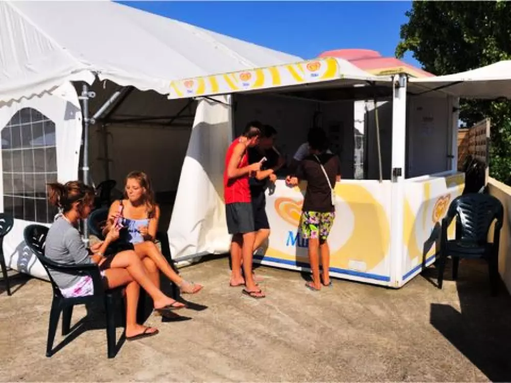 Camping Le Pavillon Bleu  3 étoiles★★★