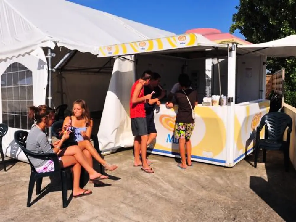 Camping Le Pavillon Bleu  3 étoiles★★★