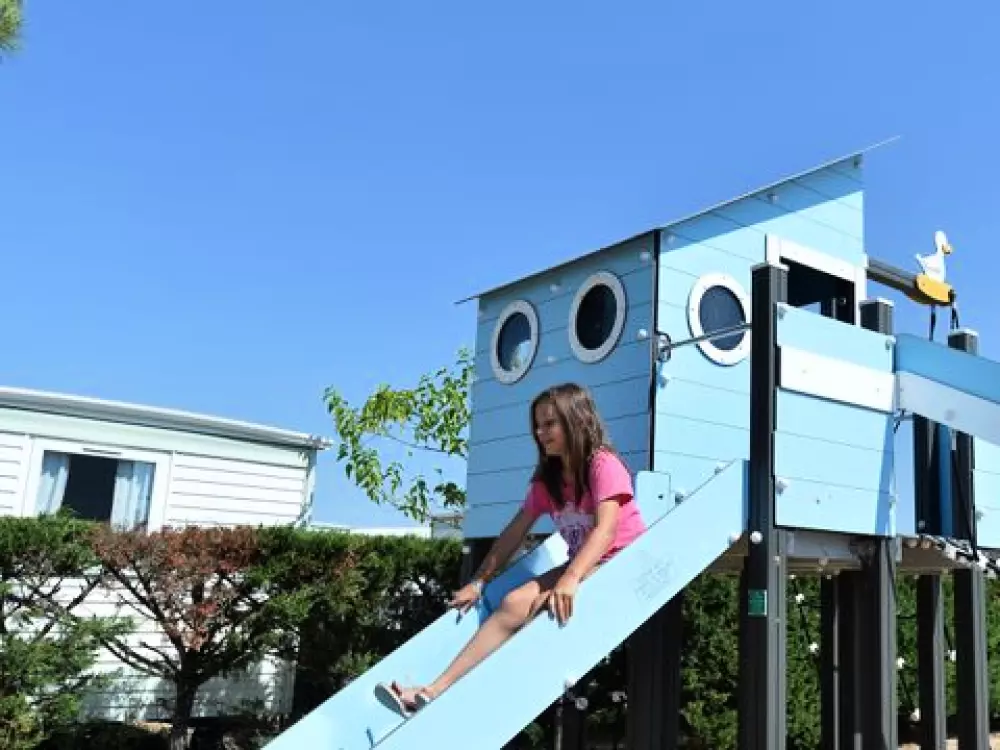 Camping Le Pavillon Bleu  3 étoiles★★★