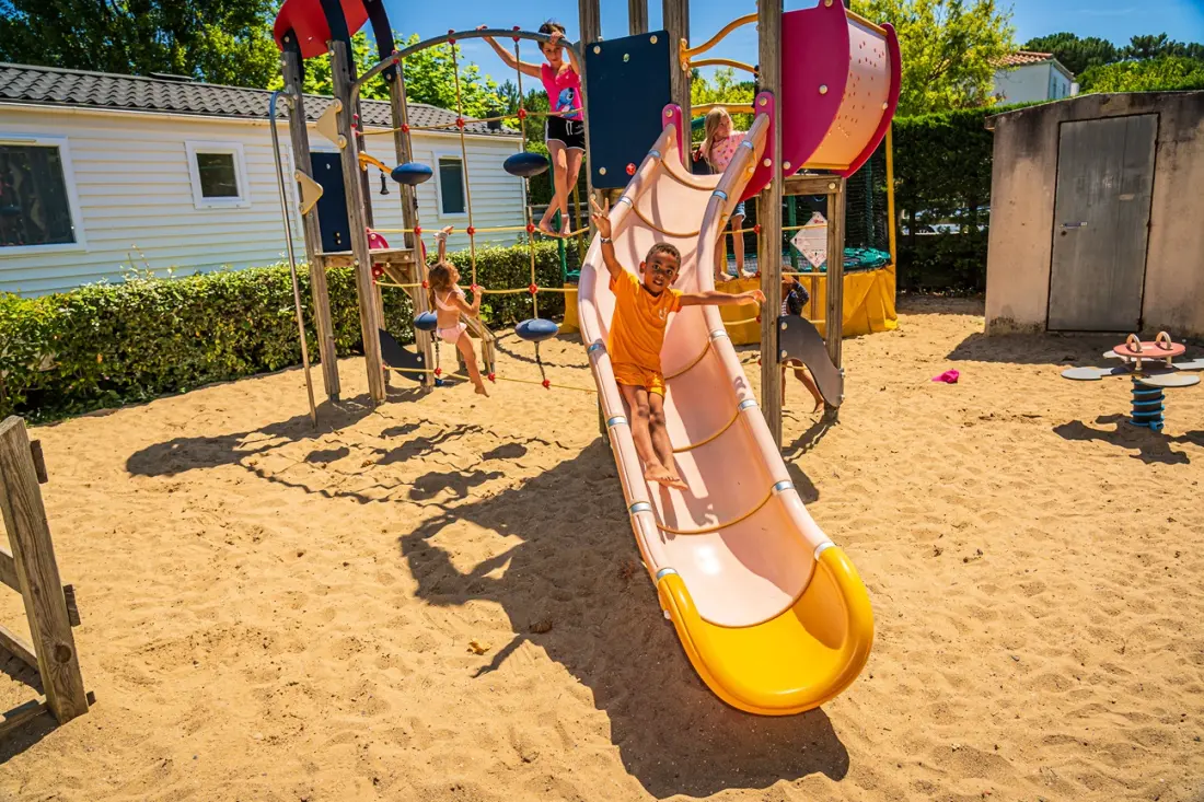 Camping Les Flots Bleus 41 étoiles★ - Plage
