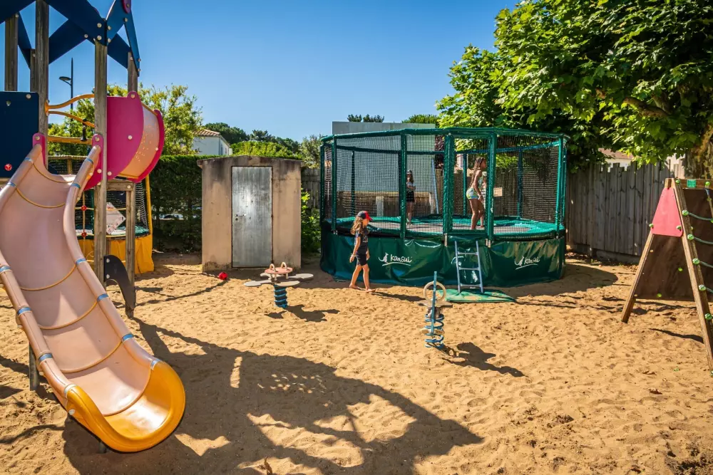 Camping Les Flots Bleus 4 étoiles★★★★