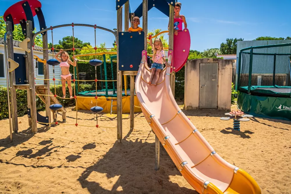 Camping Les Flots Bleus 4 étoiles★★★★