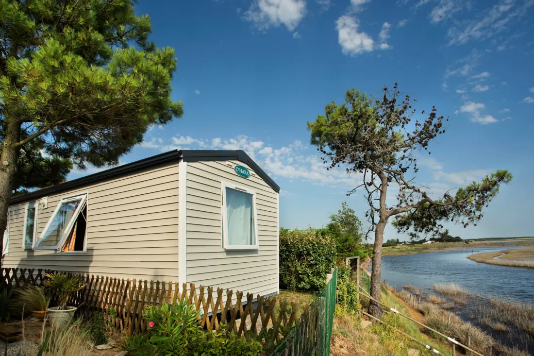 Camping LES VIOLETTES 4 étoiles★★★★