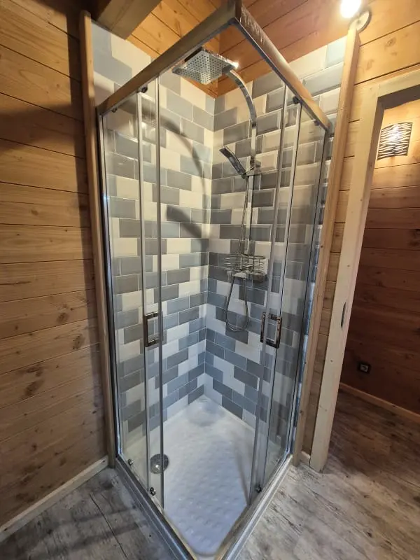 Chalet D'exception à Louer à La Féclaz – 4 Chambres, 10 Couchages