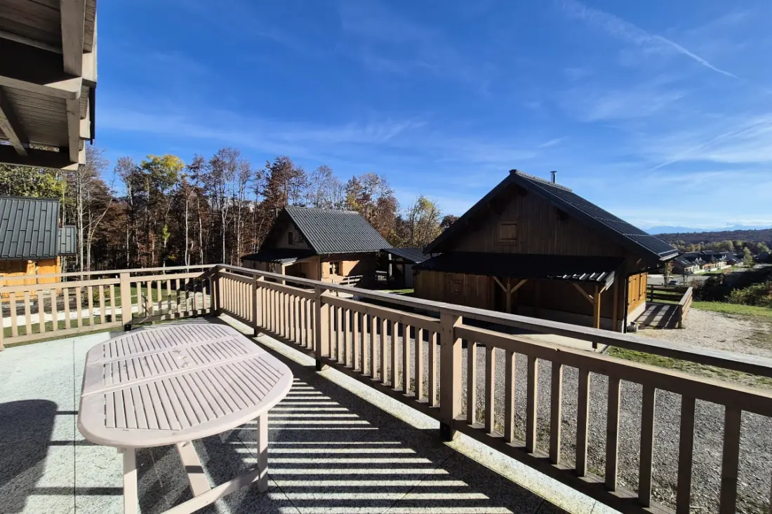 Chalet D'exception à Louer à La Féclaz – 4 Chambres, 10 Couchages
