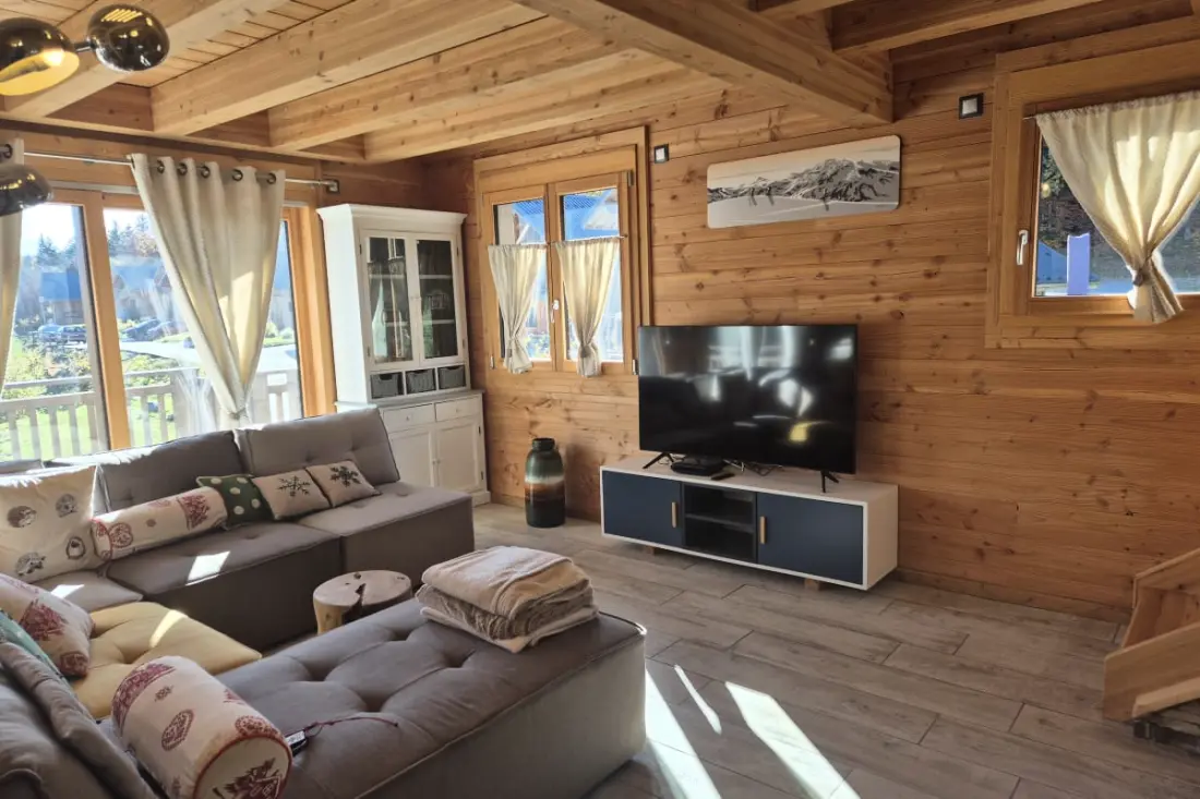 Chalet D'exception à Louer à La Féclaz – 4 Chambres, 10 Couchages