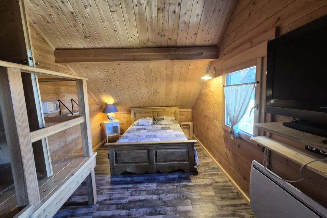 Chalet D'exception à Louer à La Féclaz – 4 Chambres, 10 Couchages