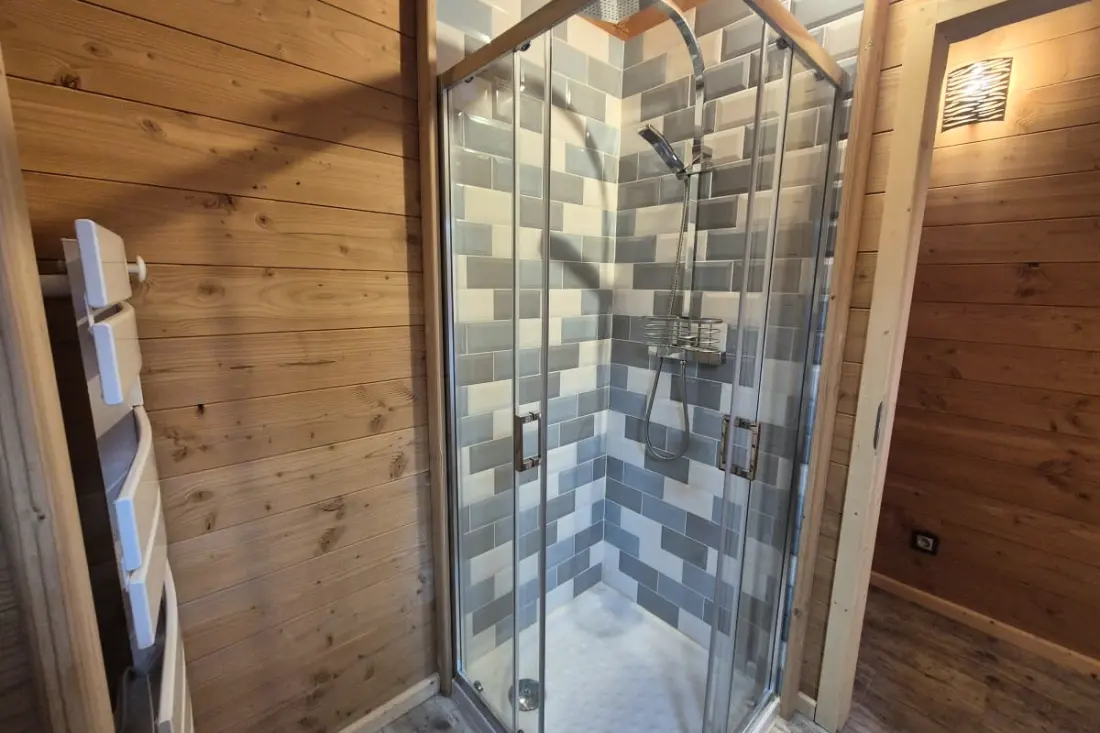 Chalet D'exception à Louer à La Féclaz – 4 Chambres, 10 Couchages