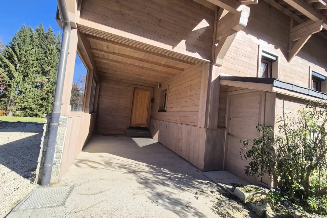 Chalet D'exception à Louer à La Féclaz – 4 Chambres, 10 Couchages
