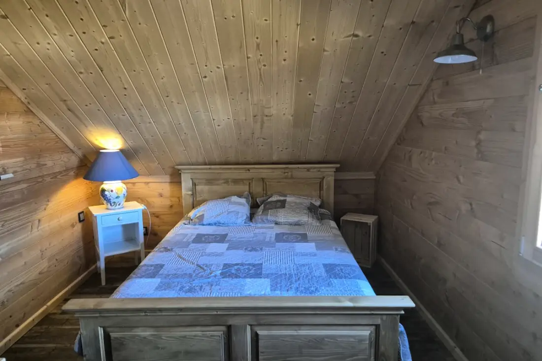 Chalet D'exception à Louer à La Féclaz – 4 Chambres, 10 Couchages