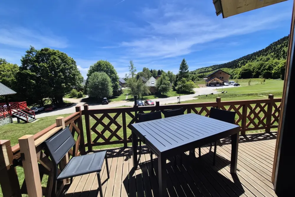 Chalet Nordique Pour 6 Personnes à La Féclaz - Piscine été