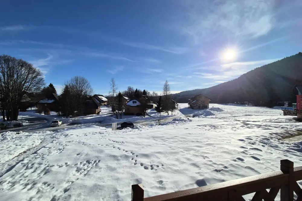 Chalet Nordique Pour 6 Personnes à La Féclaz - Piscine été
