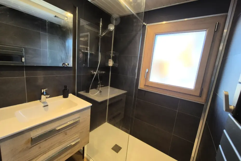 Chalet Nordique Pour 6 Personnes à La Féclaz - Piscine été