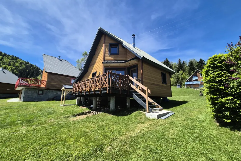 Chalet Nordique Pour 6 Personnes à La Féclaz - Piscine été