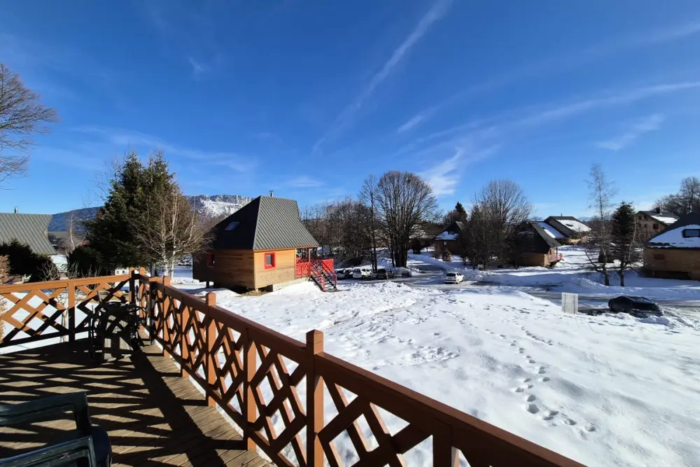 Chalet Nordique Pour 6 Personnes à La Féclaz - Piscine été