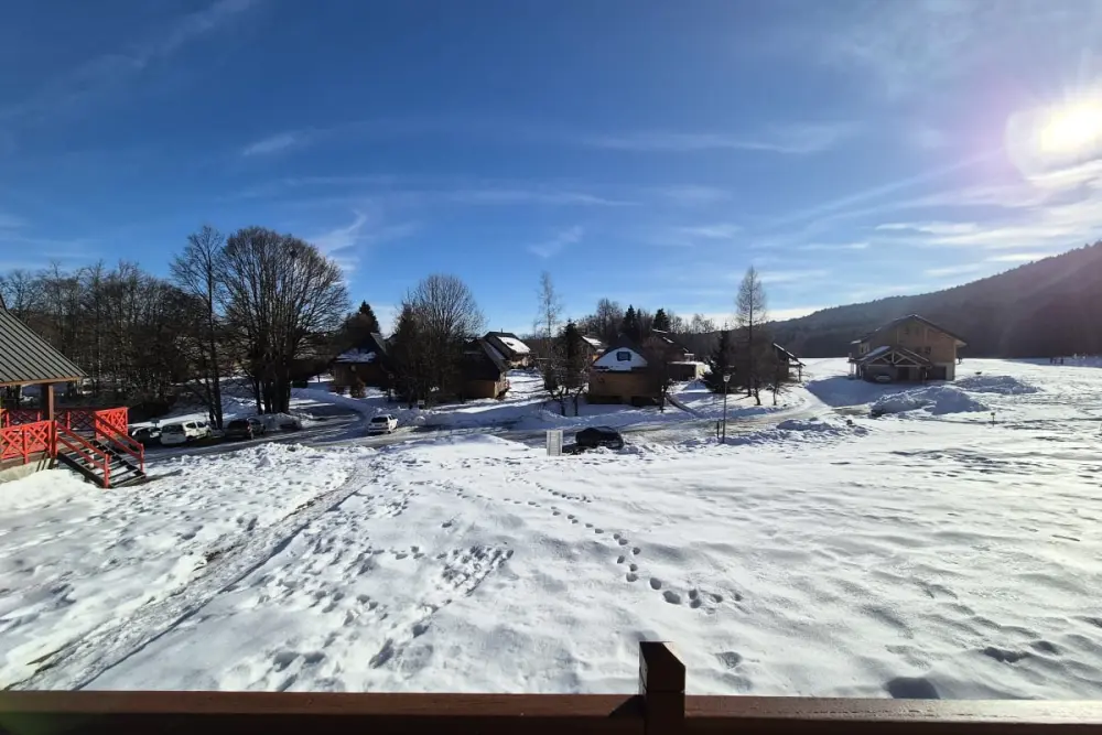 Chalet Nordique Pour 6 Personnes à La Féclaz - Piscine été