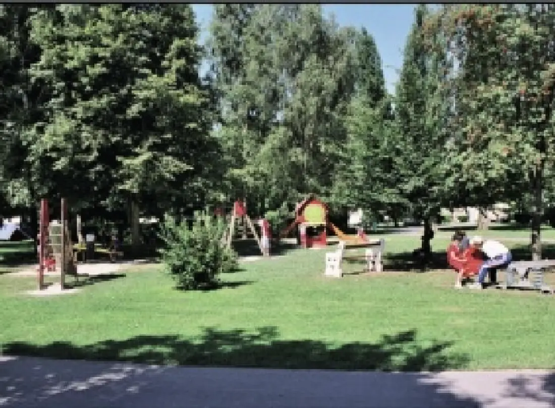 Camping la Ferté Gaucher3 étoiles★★★