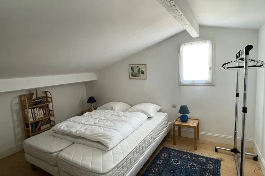Jolie Maison Bord De Mer Avec Jardin Et Terrasse.