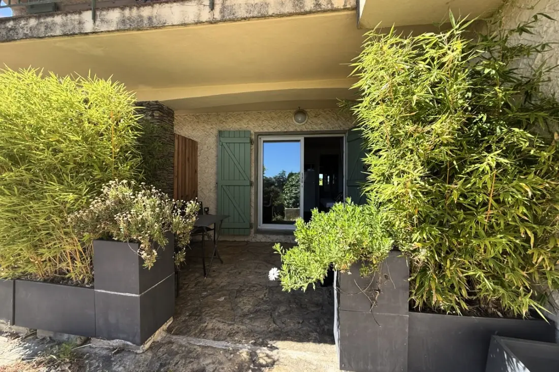 Studio Climatisé Avec Terrasse Au Calme - La Garde