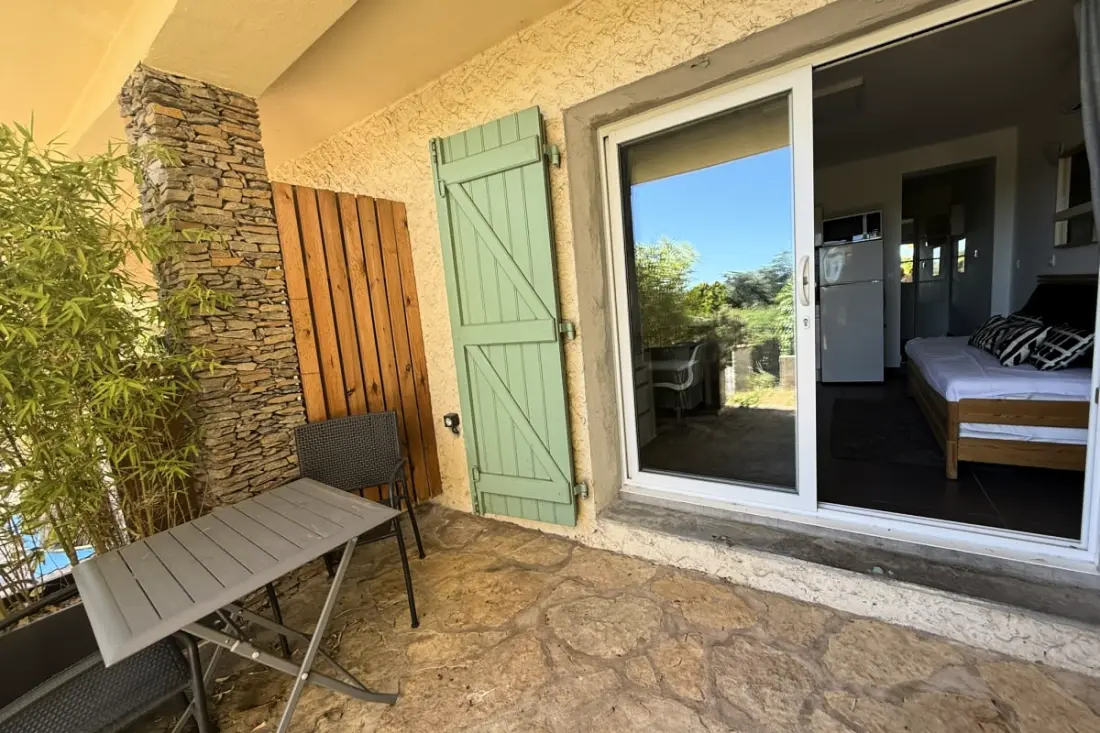 Studio Climatisé Avec Terrasse Au Calme - La Garde