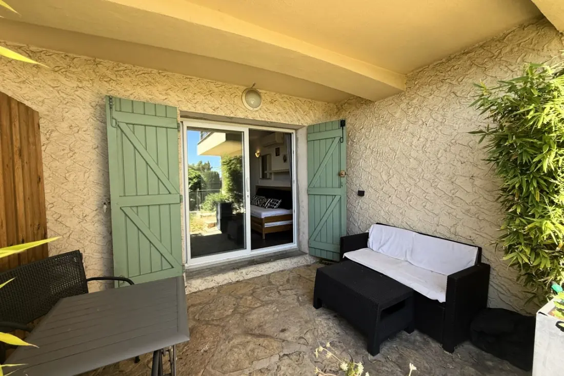 Studio Climatisé Avec Terrasse Au Calme - La Garde