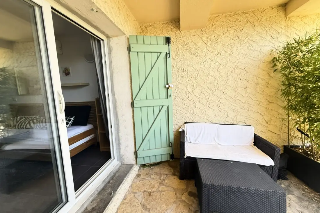 Studio Climatisé Avec Terrasse Au Calme - La Garde