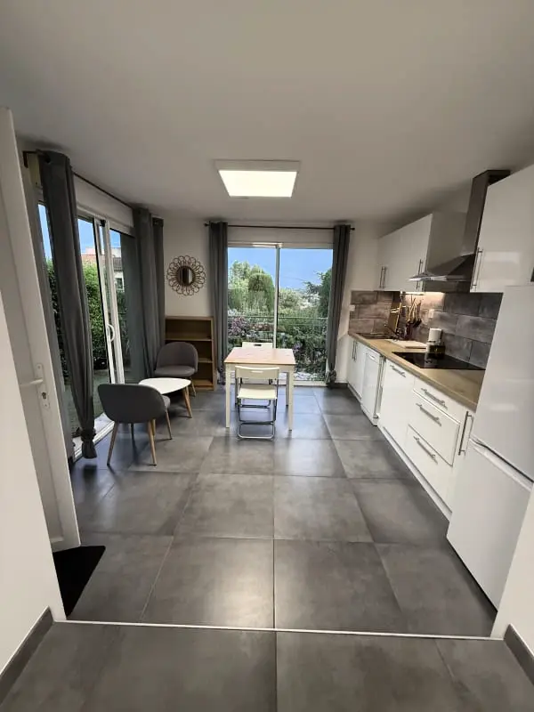 Studio Cosy Dans Villa, Climatisé, Terrasse - La Garde