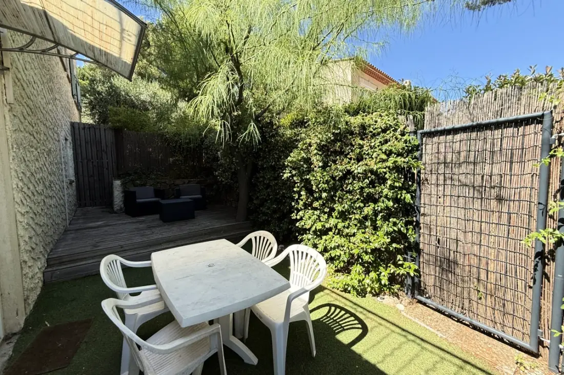 Studio Cosy Dans Villa, Climatisé, Terrasse - La Garde
