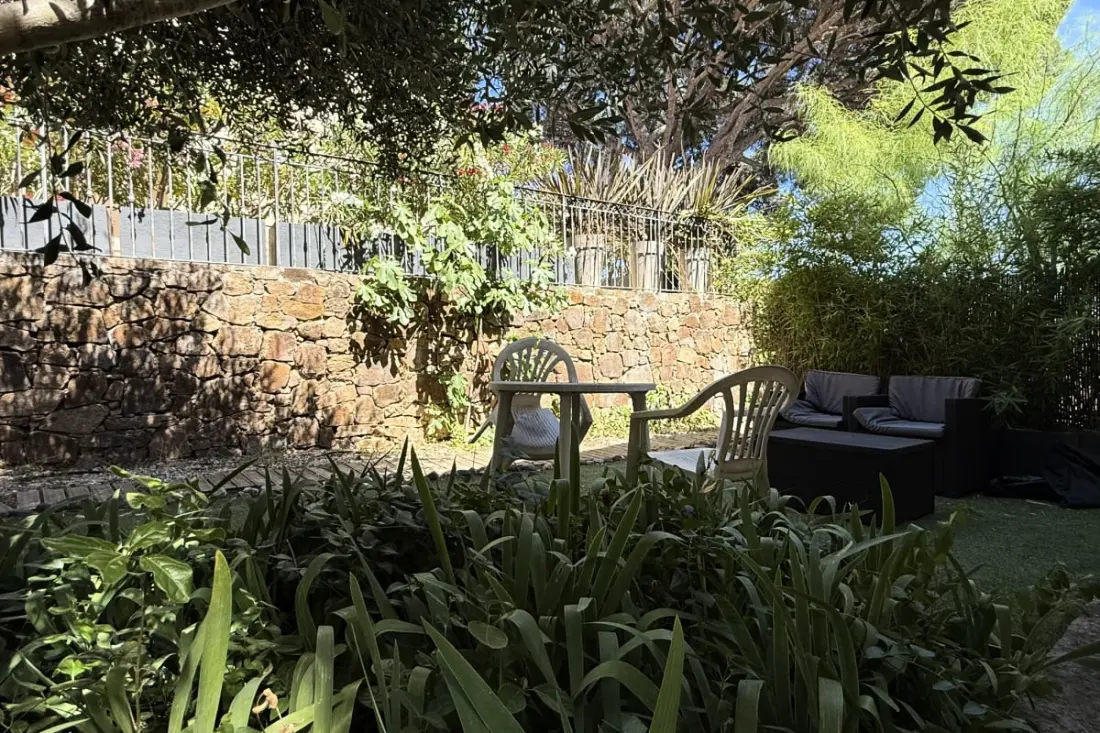 Studio Moderne, Climatisé, Avec Grande Terrasse - La Garde