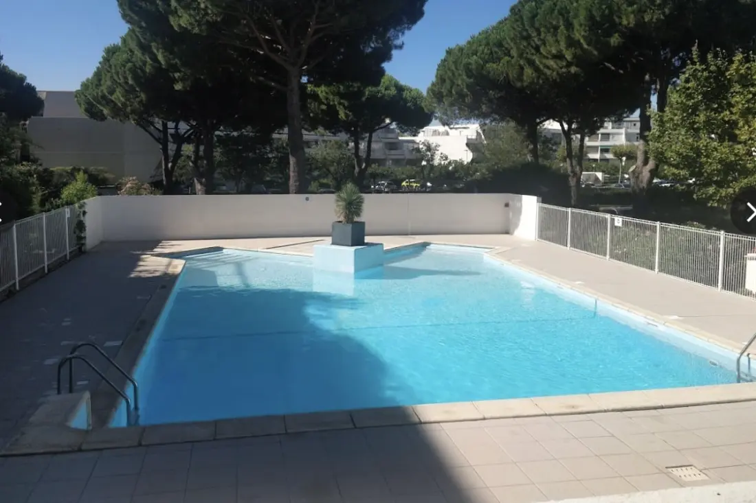Bel Apt Lumineux Avec Terrasse à La Grande Motte