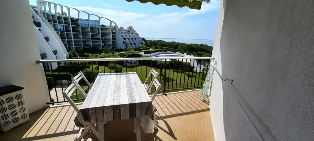 Lumineux 26 M² Avec Piscine Et Vue Sur Mer