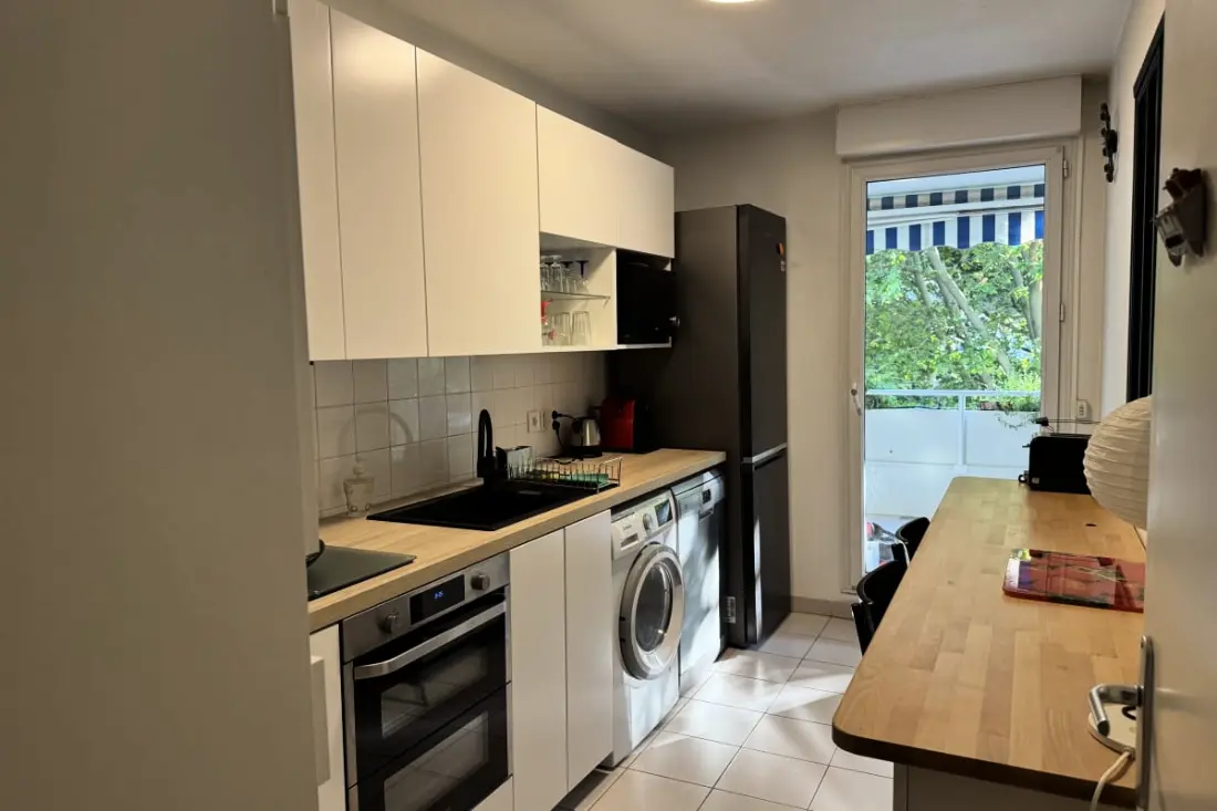 Spacieux T3 De 73 M² Avec Terrasse Et Garage Privé