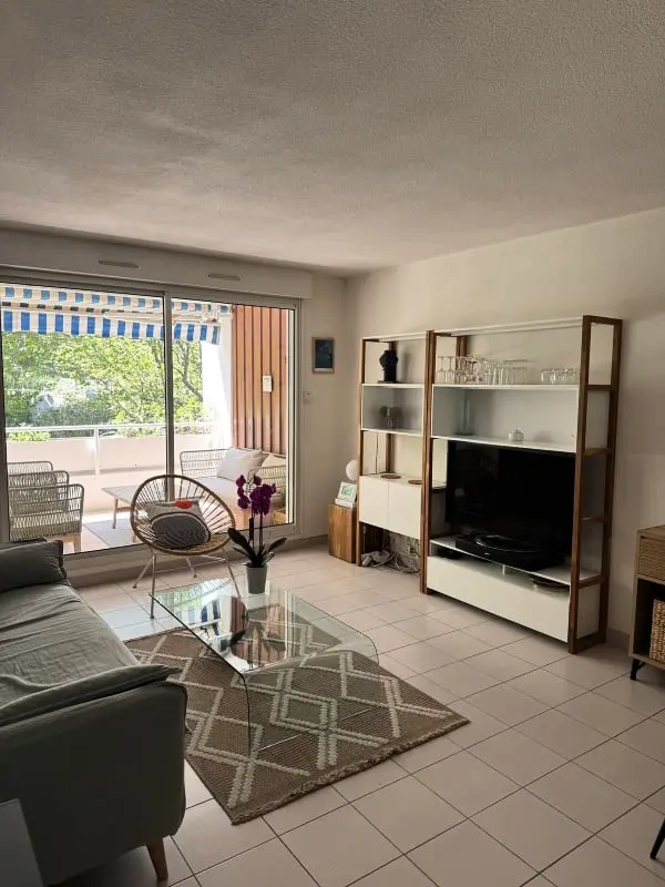 Spacieux T3 De 73 M² Avec Terrasse Et Garage Privé