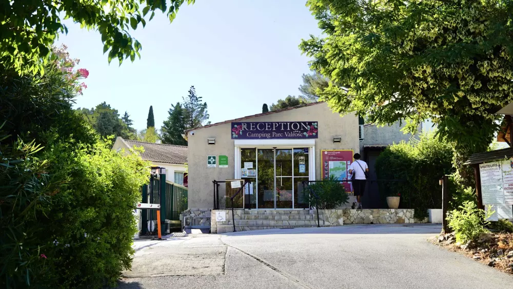 Camping maeva Escapades Parc Valrose 4 étoiles★★★★