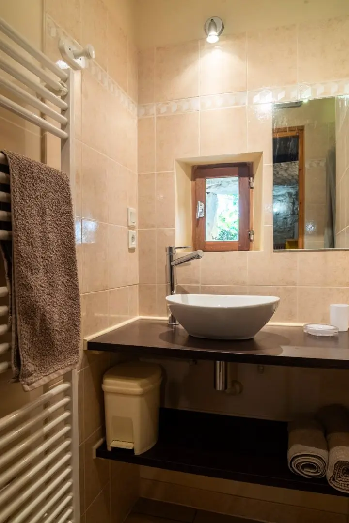Gîte de France Le four d'odilon 6 personnes à montignac 3 épis