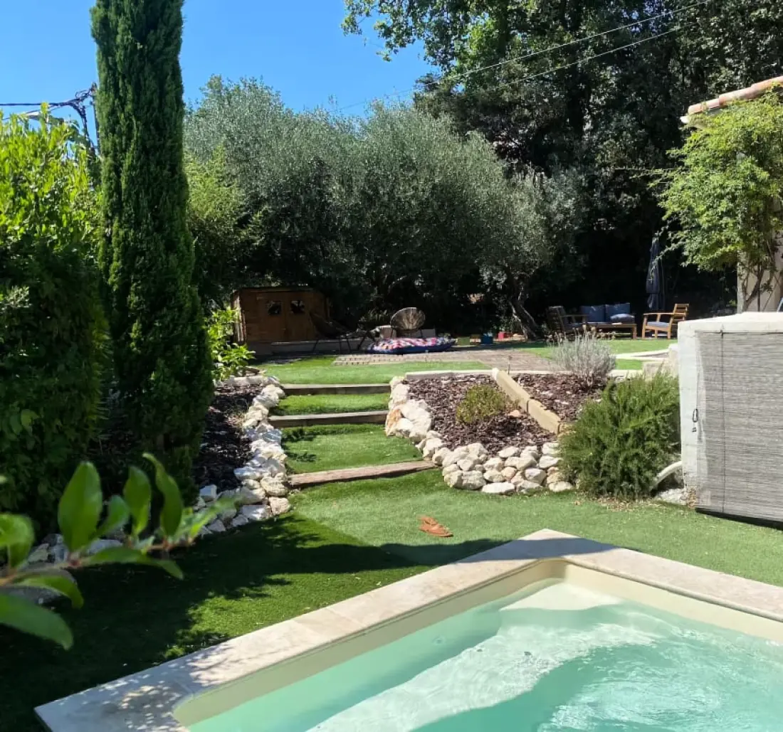 Villa Verdoyante – Charme Provençal, Jardin Arboré Et Piscine à La Motte