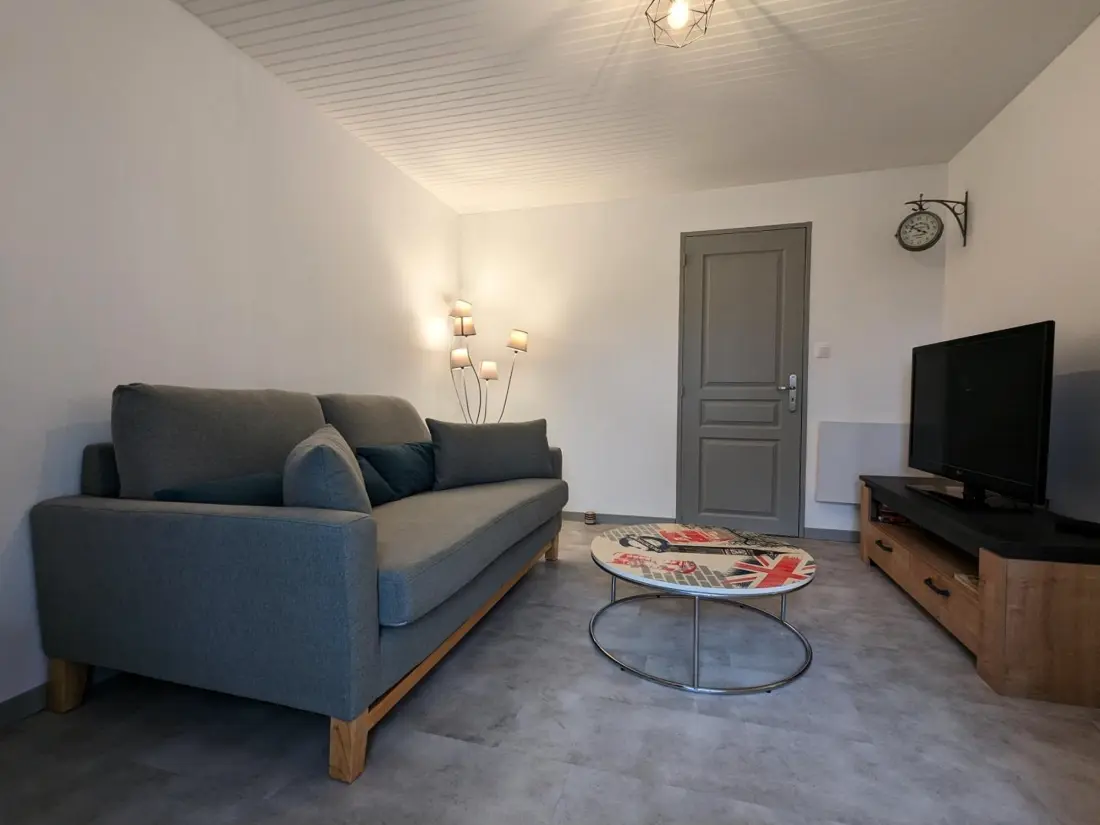Maison de Vacances LA ROCHEFOUCAULD-EN-ANGOUMOIS 2