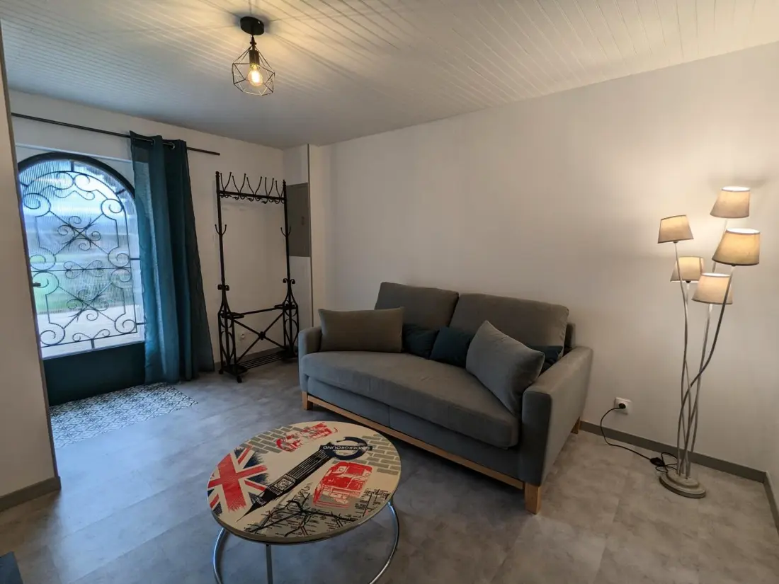 Maison de Vacances LA ROCHEFOUCAULD-EN-ANGOUMOIS 2