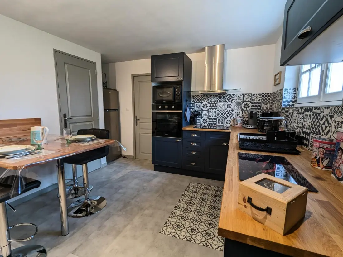 Maison de Vacances LA ROCHEFOUCAULD-EN-ANGOUMOIS 2