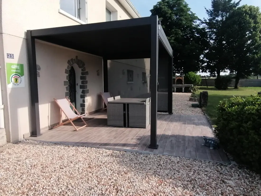 Maison de Vacances LA ROCHEFOUCAULD-EN-ANGOUMOIS 2