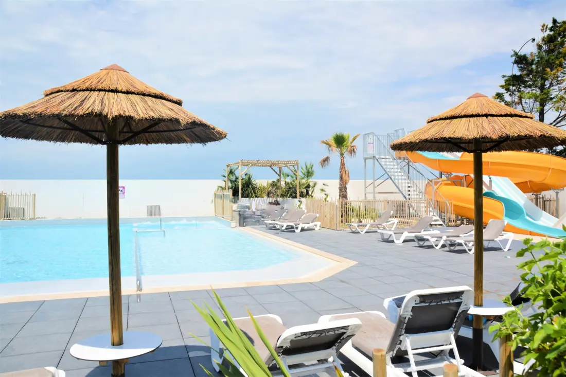 Camping Paradis Au Petit Port de l'Houmeau4 étoiles★★★★