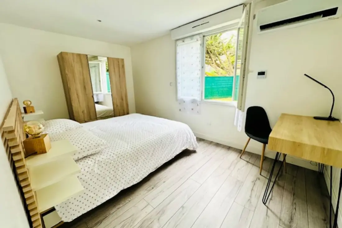 Appartement 2 Pièces Avec Jardin à La Rochelle