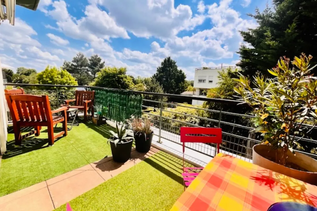 Appartement Avec Terrasse Et Piscine