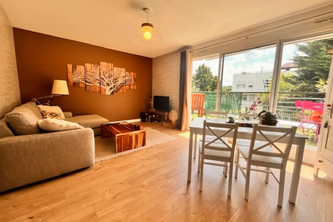 Appartement Avec Terrasse Et Piscine