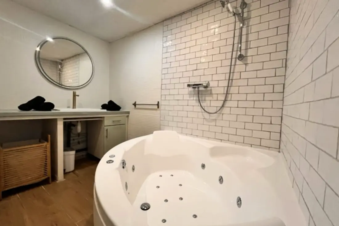 Appartement Port Des Minimes Et Piscine