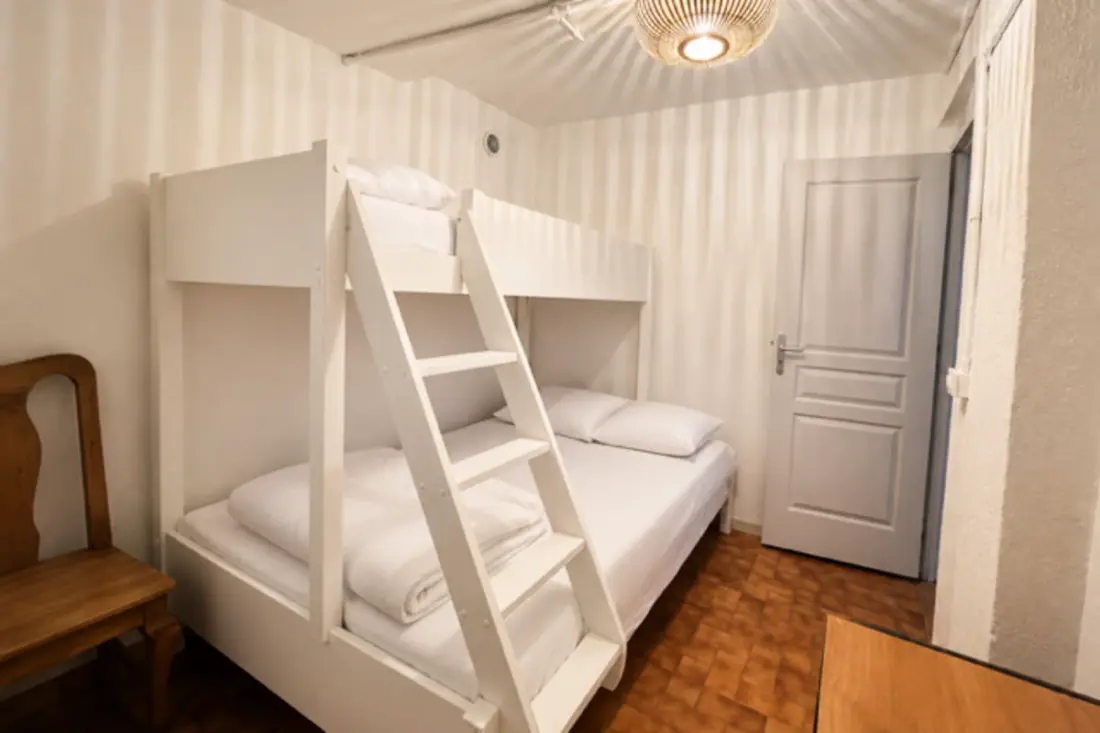 Appartement Port Des Minimes Et Piscine