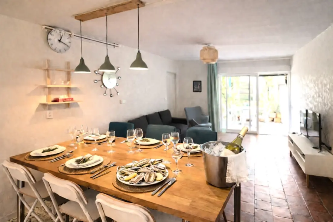 Maison Idéalement Située à La Rochelle