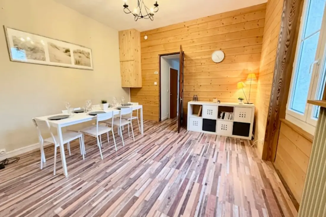 Maison Lumineuse Avec Piscine Privée à La Rochelle