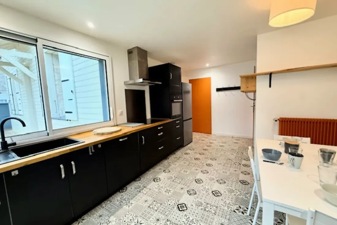 Maison Lumineuse Avec Piscine Privée à La Rochelle
